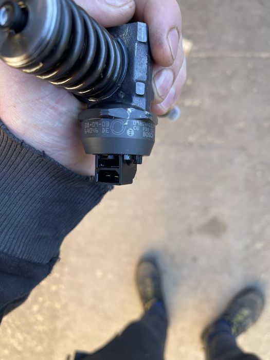 Injectoare vw Audi piese pompa motorina Egr