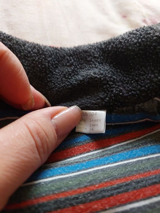 Детская жилетка в отличном состоянии.