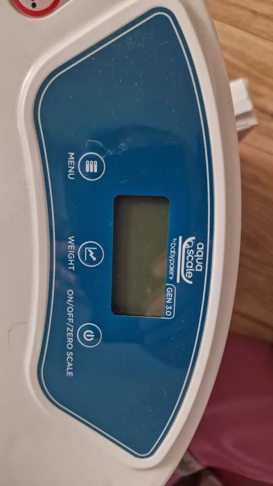 Cadita 3 in 1 Aquascale, include stand, cantar digital si termometru