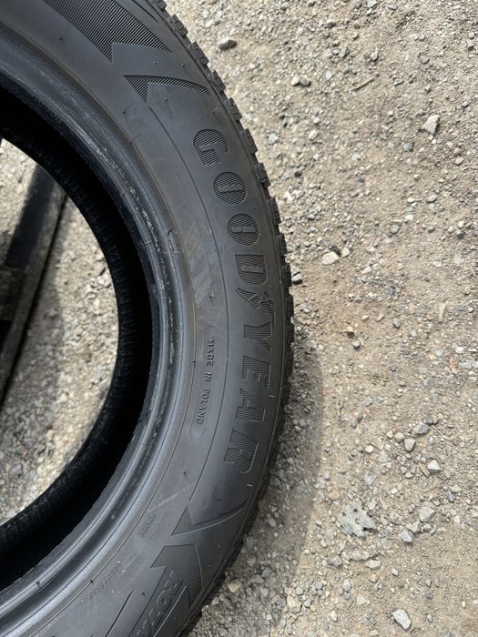 195/65/15 Goodyear 4бр зимни гуми внос Швейцария!