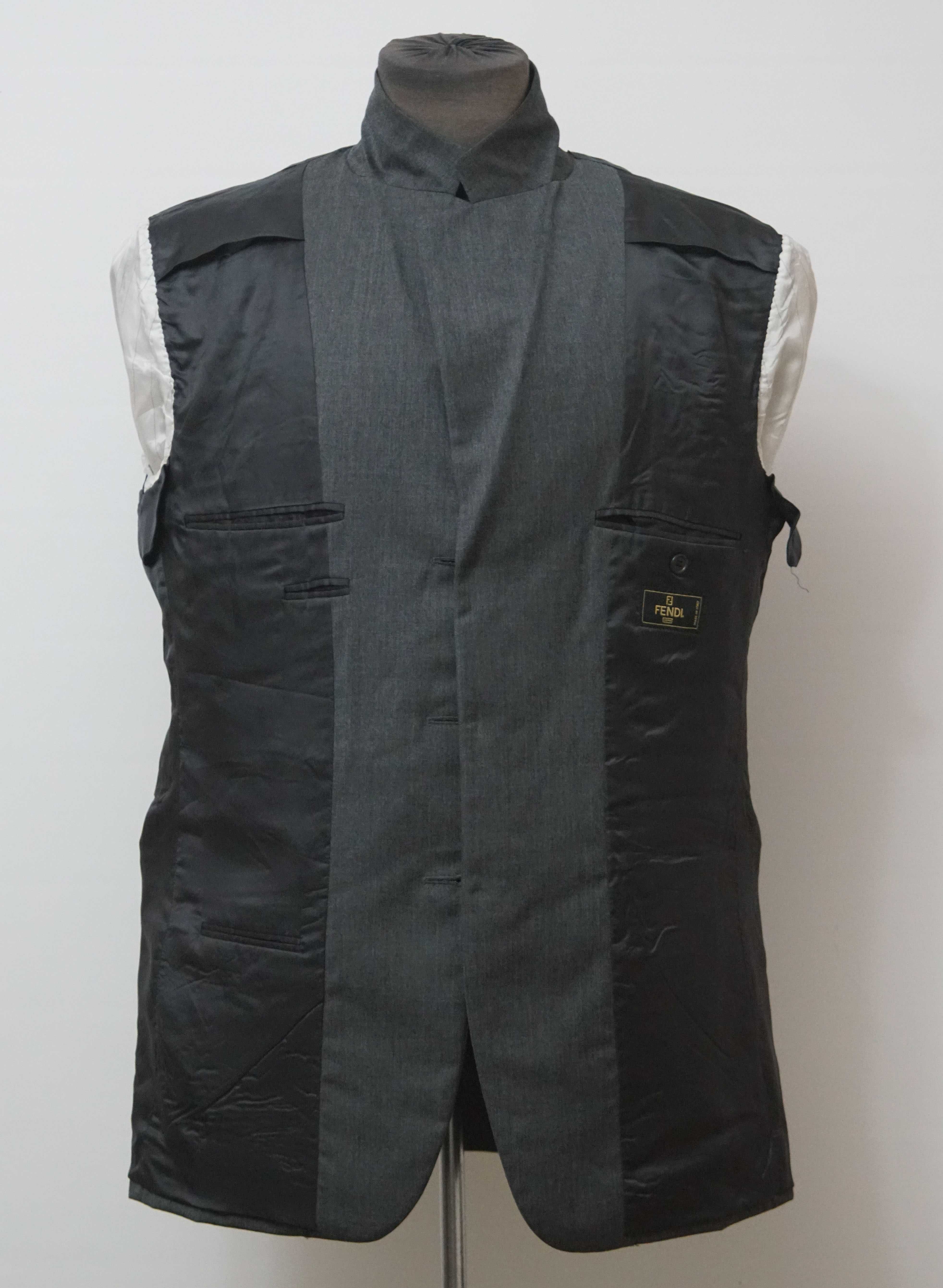 Sacou FENDI Uomo gri marimea  52