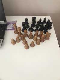 Дървени фигури за шах