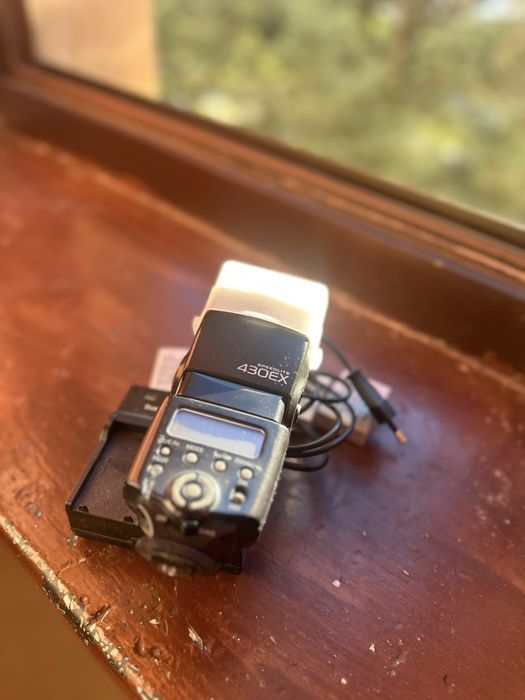 Aparat Foto Canon EOS 700D