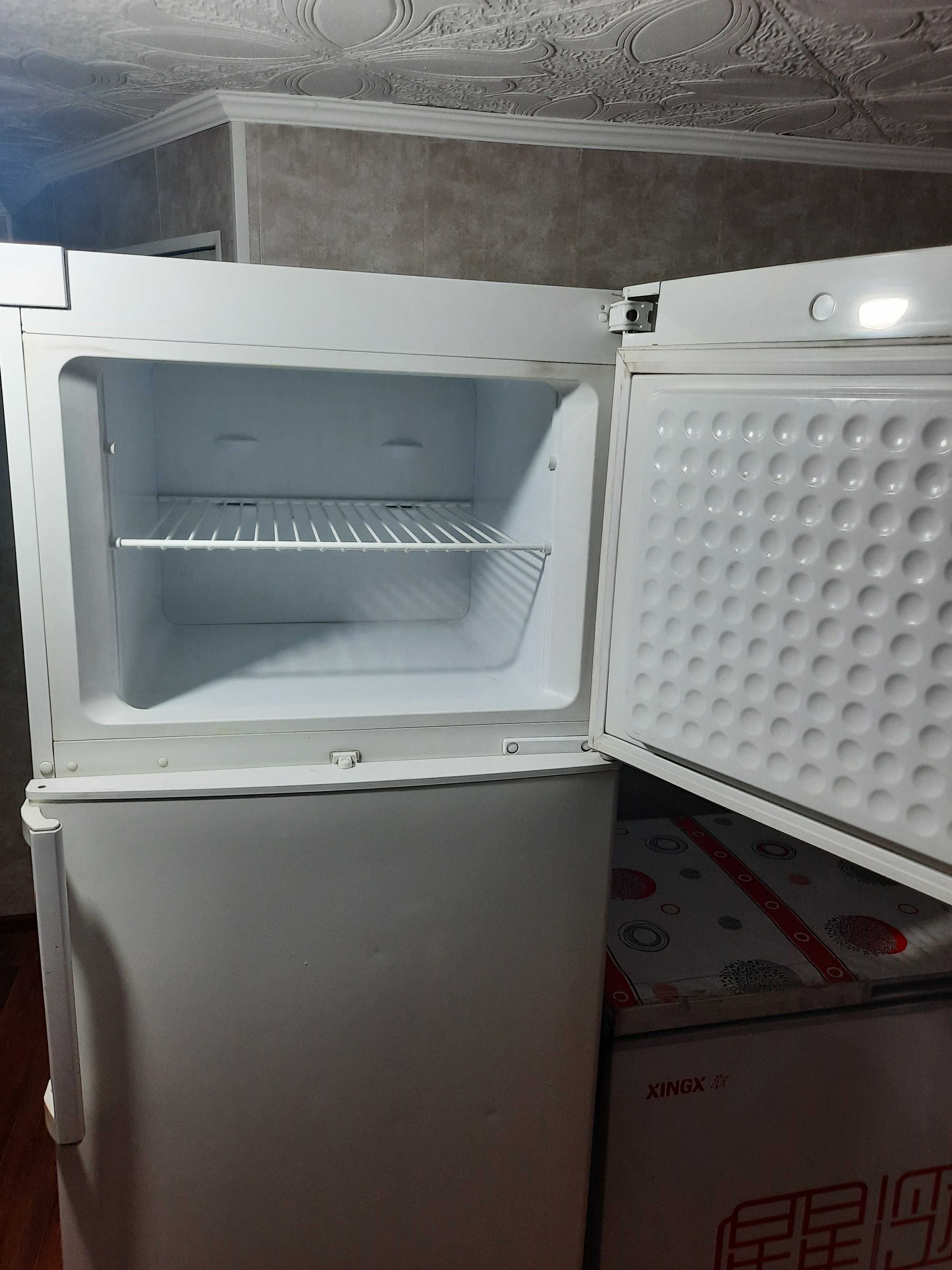 Продам холодильник 2-х камерный