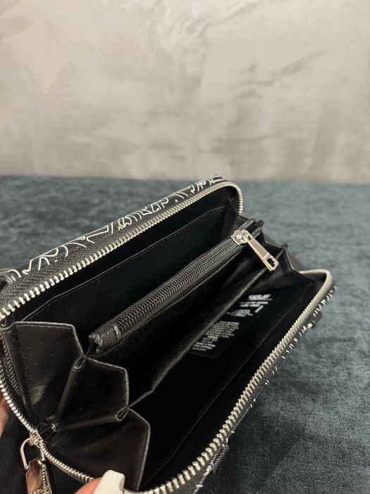 Портфейл Replay