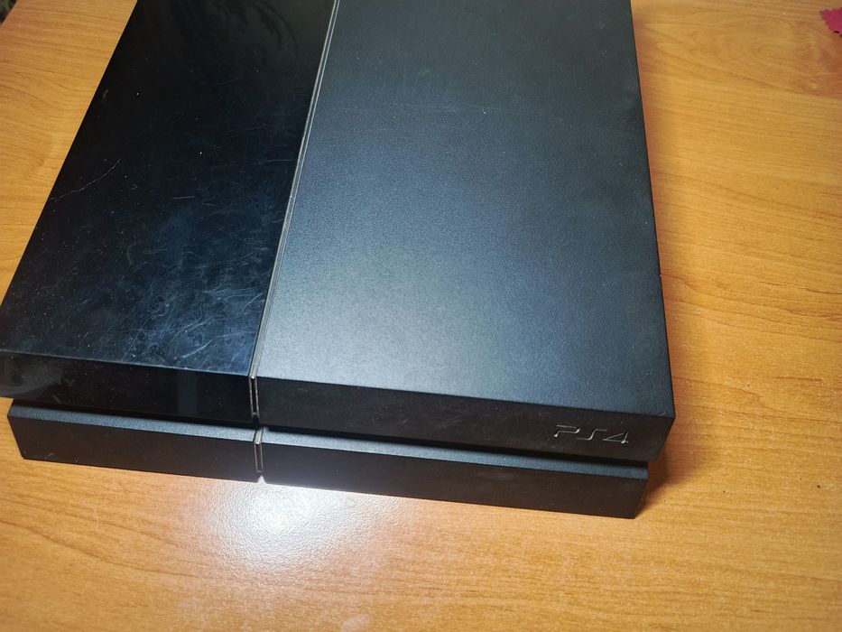 Playstation 4 с 3 играми