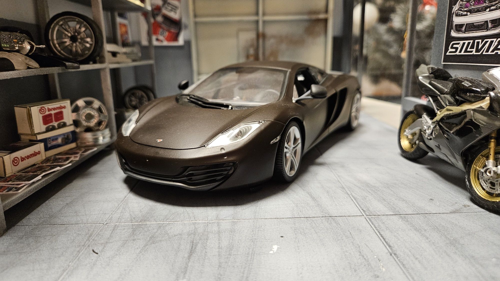 DieCast модел McLaren MP4 12C 1:18 Minichamps