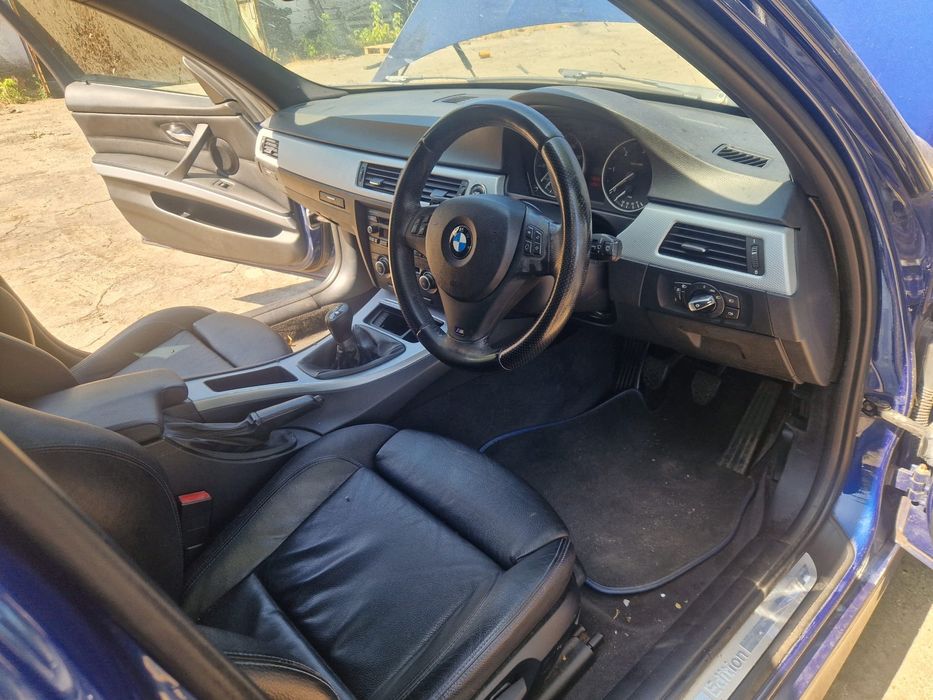 Dezmembrez BMW Seria E90 320d 184 CP / 318d 143 CP