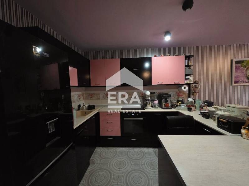 Продава се Къща в Хасково, Дружба 1 - 262 кв.м за 1489 €/кв.м - Снимка #4