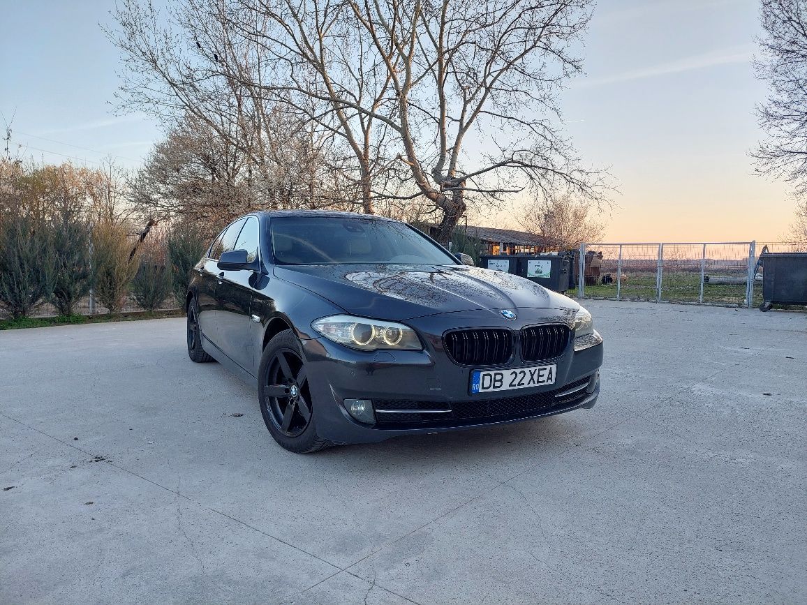 Bmw f10  520d 184cp Padele automat Luxury