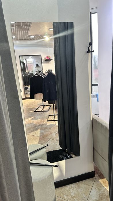 Продаю два больших  зеркало 150×60 см