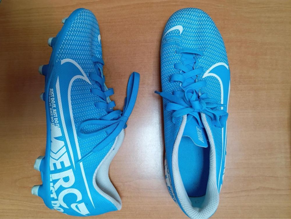 Детски бутонки Nike