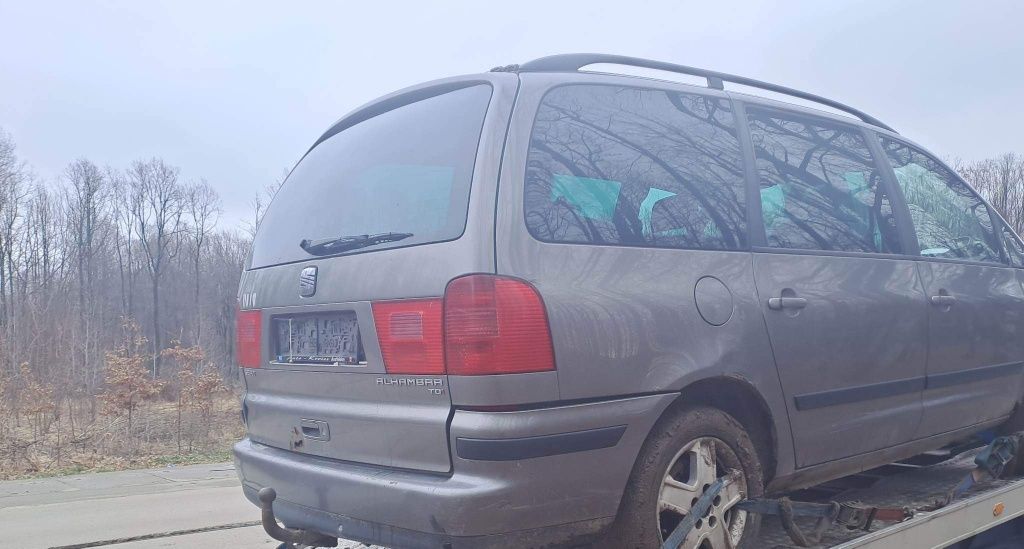 Dezmembrez Seat Alhambra  (Sharan/Galaxy) 1.9 Tdi  2004