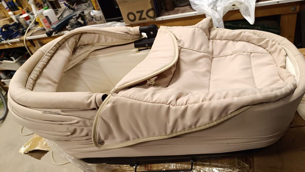 Коляска 2 в 1 Adamex Mars