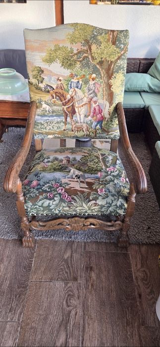 Scaune antic ( pt vanatori )