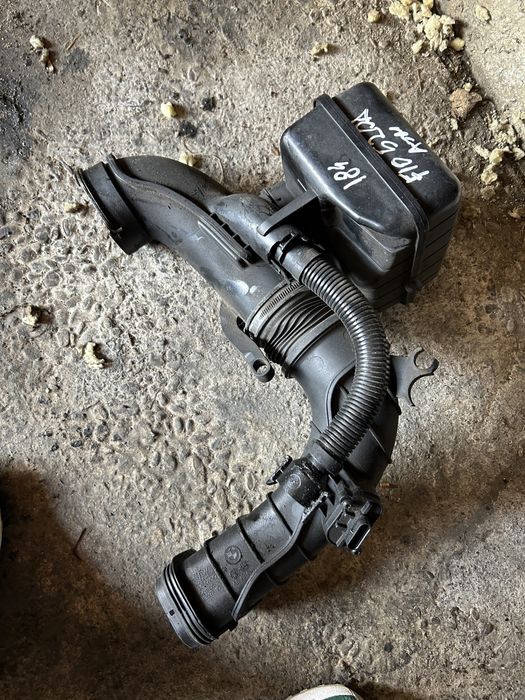 Tubulatura aer - rezonator aer BMW 520d F10 2.0d N47 184cp