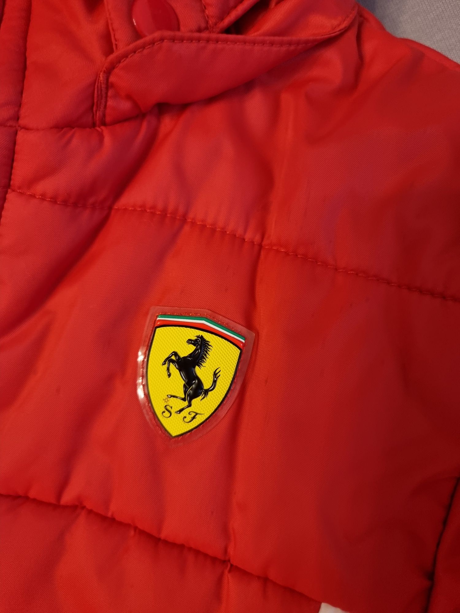 Vand geaca Ferrari copii firma puma, marimea 128 cm