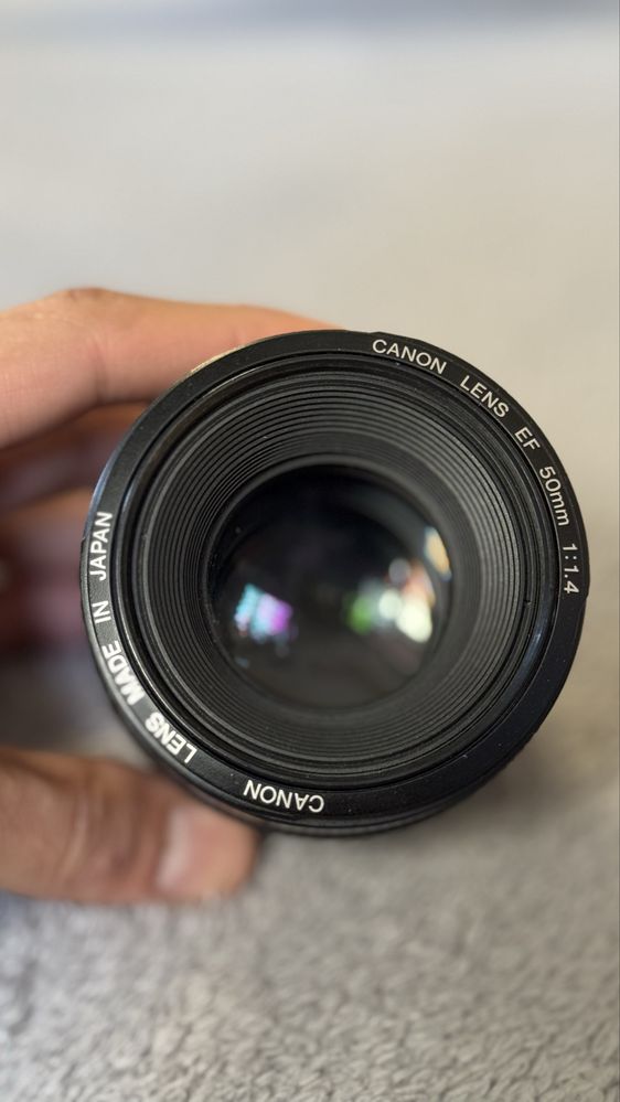 Продам canon 50mm 1.4