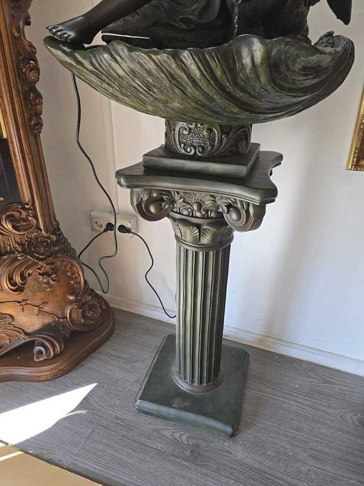 Fântână arteziană decorativă cu lampă, stil Art Nouveau