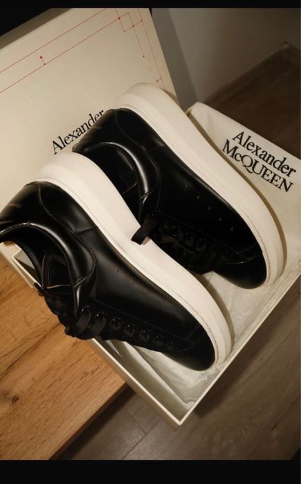 Alexander Mcqueen