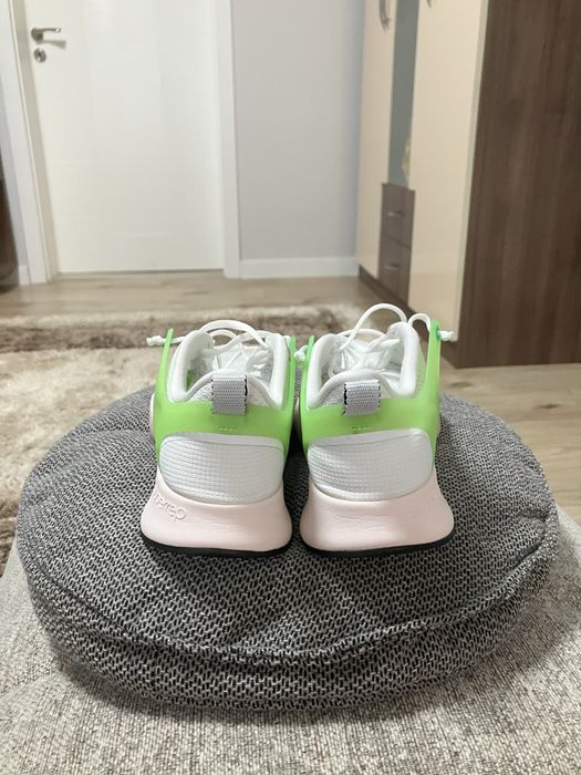 Маратонки Nike 36,5 номер