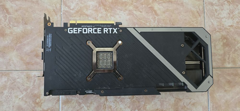 Nvidia RTX 3090 Rog Strix OC Edition