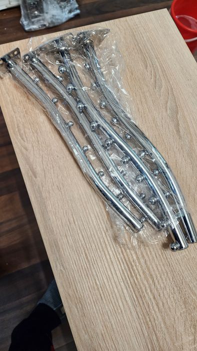 Kiyim osgich temir 4 ta