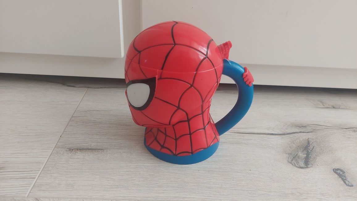 cutiuta Spider Man adus din Anglia ieftin!