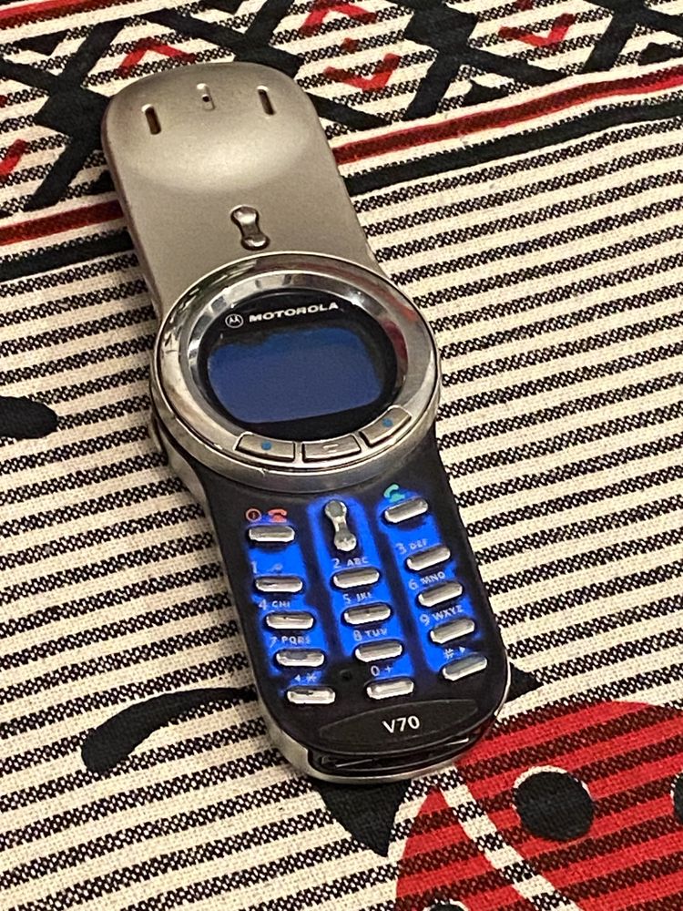 Motorola V70 in perfecta stare