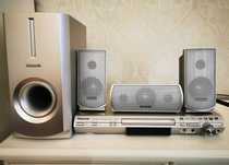 DVD система домашнего кинотеатра Panasonic SA-HT335