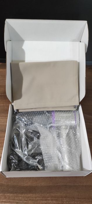 Aspirator masina cu acumulator