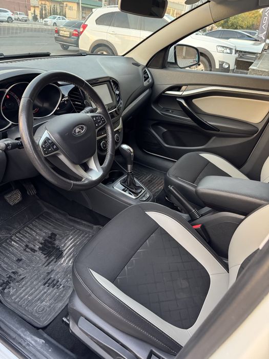 Lada Vesta Cross SW Mars full