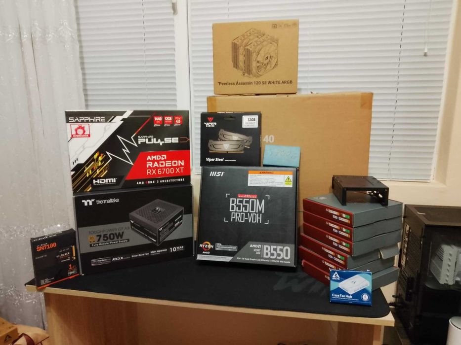 Геймърски компютър AM4 - R5 5600X, RX 6700 XT, 32 GB RAM, 1 TB SSD