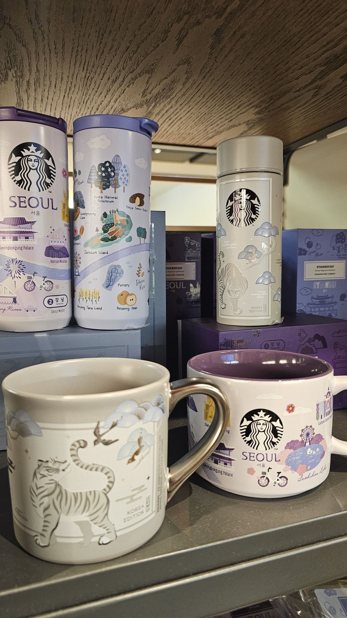STARBUCKS - Старбакс  из Южной Кореи