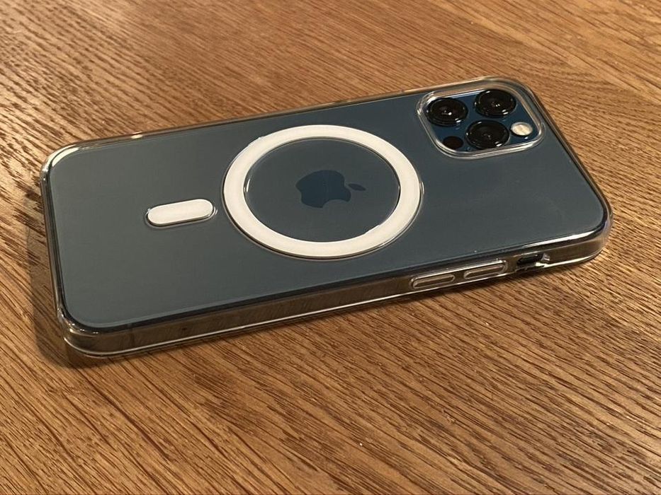 Husa MagSafe iPhone 11, 12, 12 Pro, 12 Pro Max, 13, 14, 15 Pro, 16