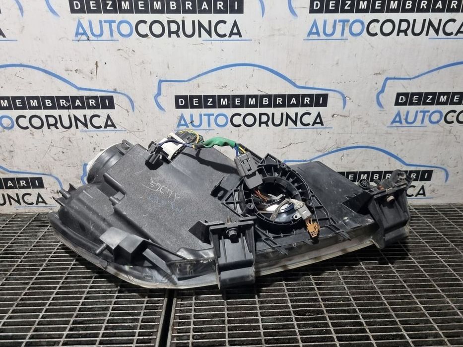 Far Stanga Mazda CX - 7 2006 - 2012 SUV 4 Usi (1273) Xenon