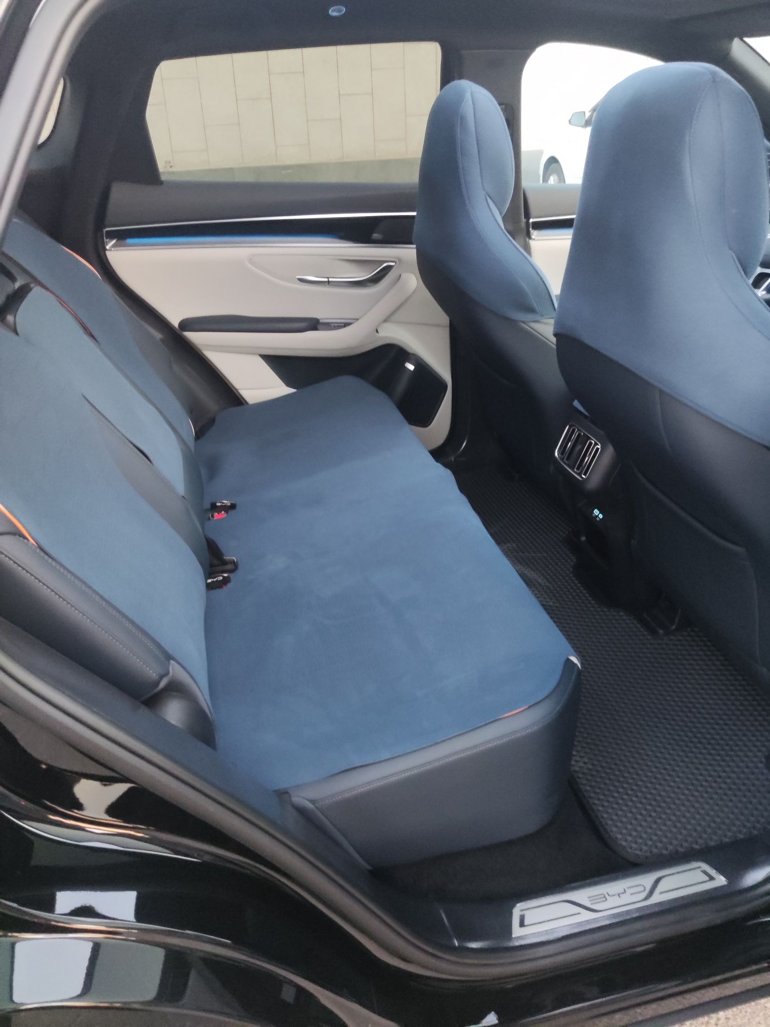 BYD Champion Gibrid Hybrid Dmi 150 Фулл позиция официальный салон