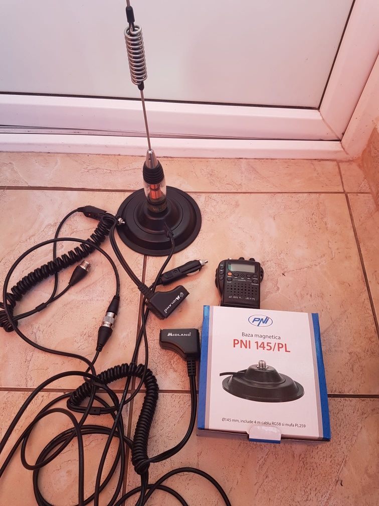 Statie auto portabila completă CB Midland Alan 52 Multi. Antena+talpă.