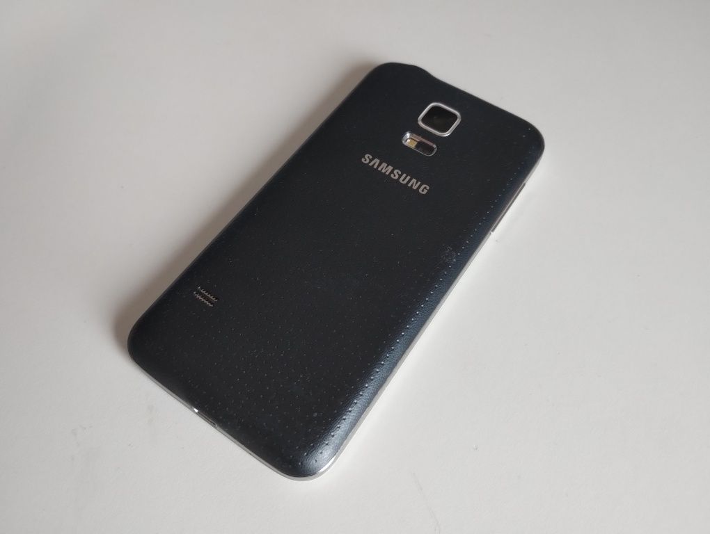Vând Samsung Galaxy S5 Mini Impecabil Cu Baterie Noua!