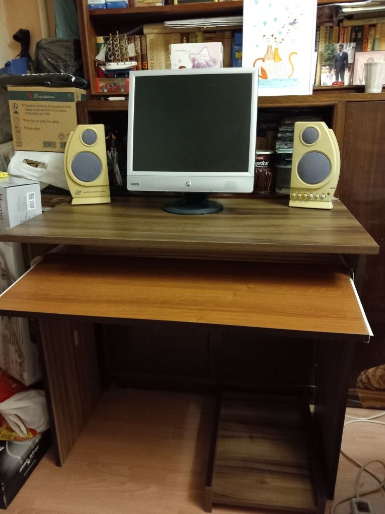 Продавам монитор Benq