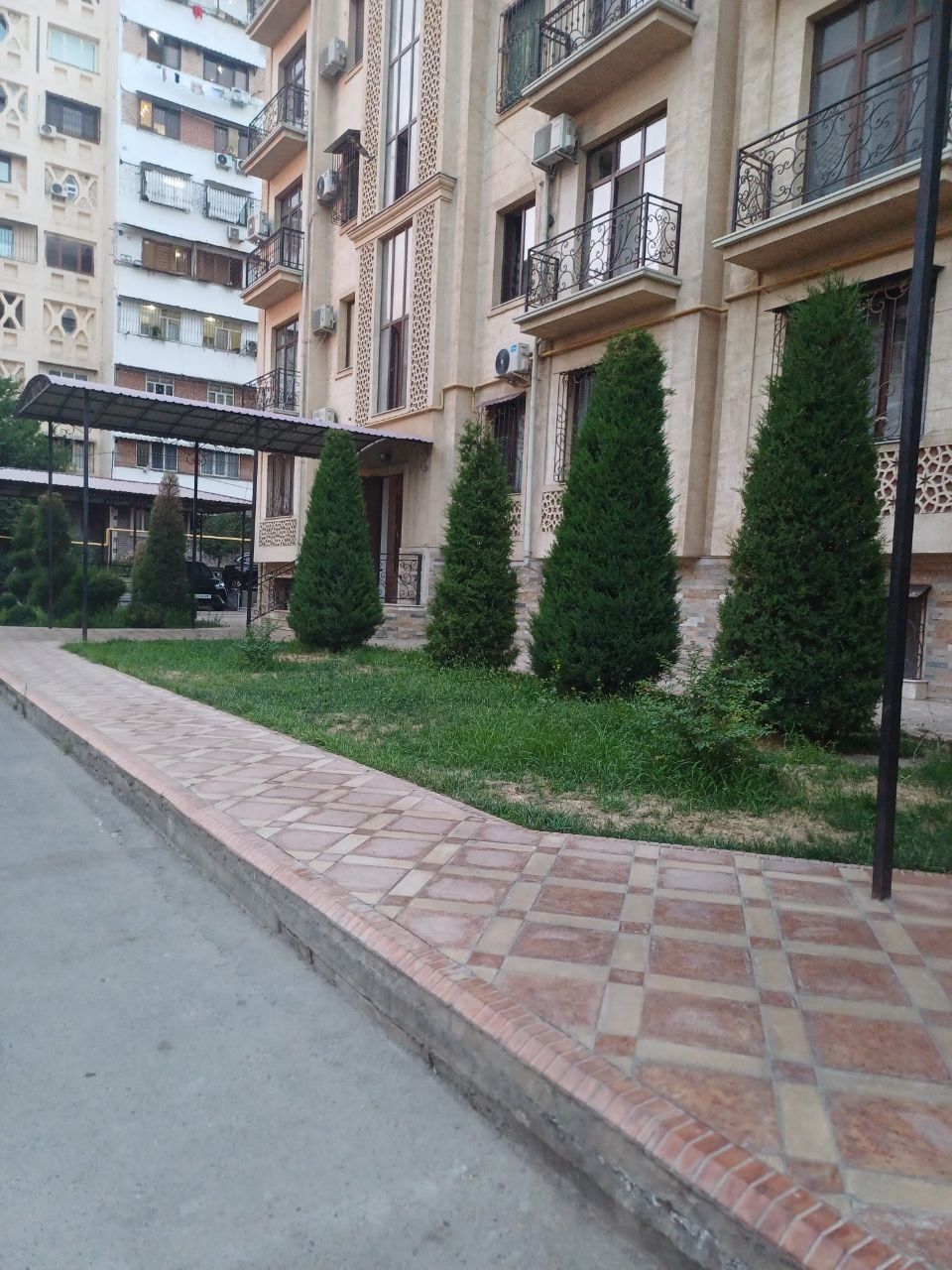 Очень срочно продаётся банковская квартира 110м²