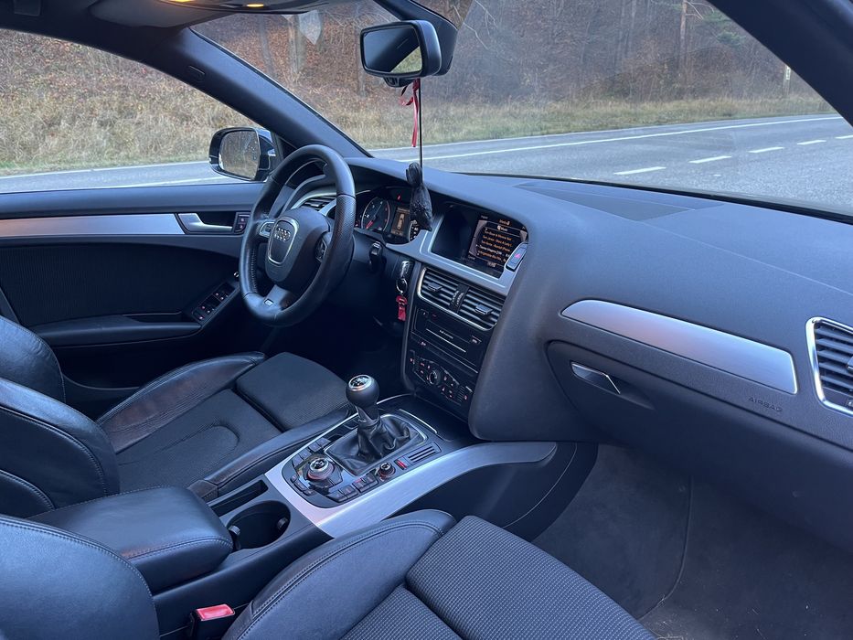 Audi A4 2012 S-line 2.0 TDI 143 CP Euro 5 Bi-Xenon