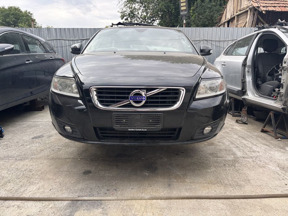 Usi stanga  față si spate dreapta față si spate volvo v50 break