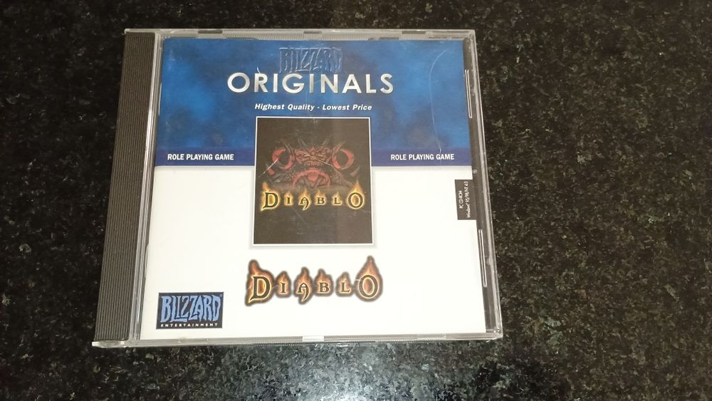 Joc clasic Diablo 1 in stare excelenta