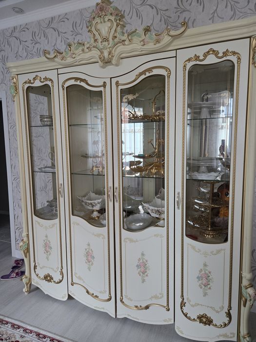 Стенка в зал в отличном состоянии