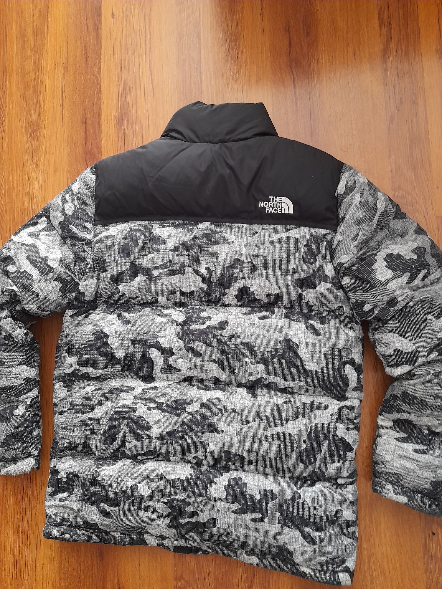 The north face мъжко яке S размер.