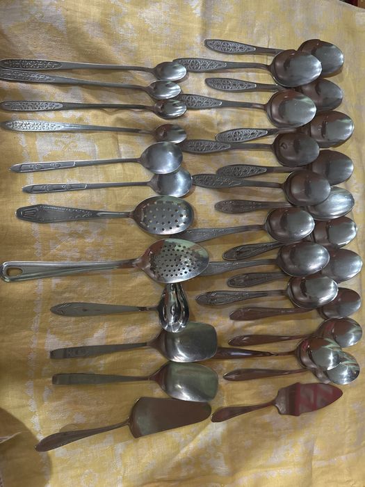 Продается  больших ложки