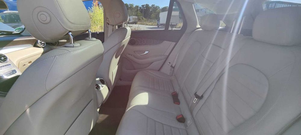 Mercedez Benz 250D interior deosebit