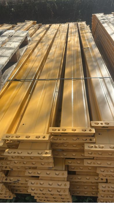 Rafturi metalice pentru depozitare paleti  4500 kg pe nivel