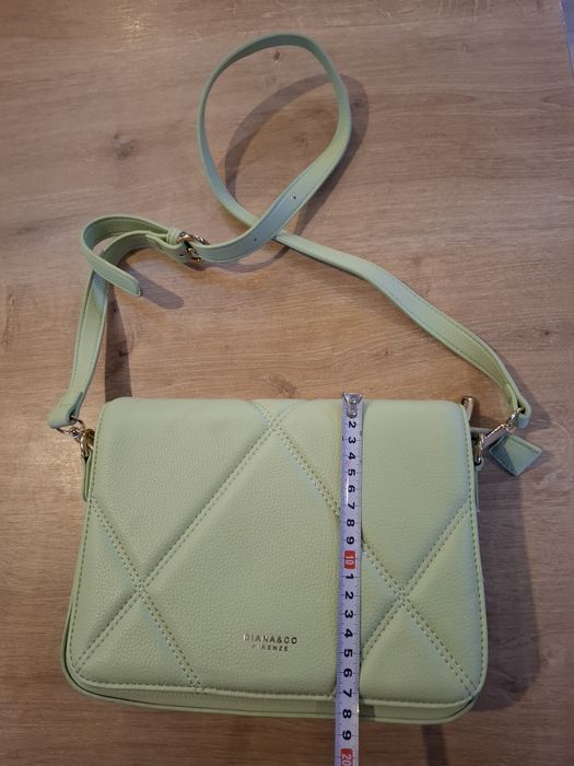 Дамска зелена чанта през рамо